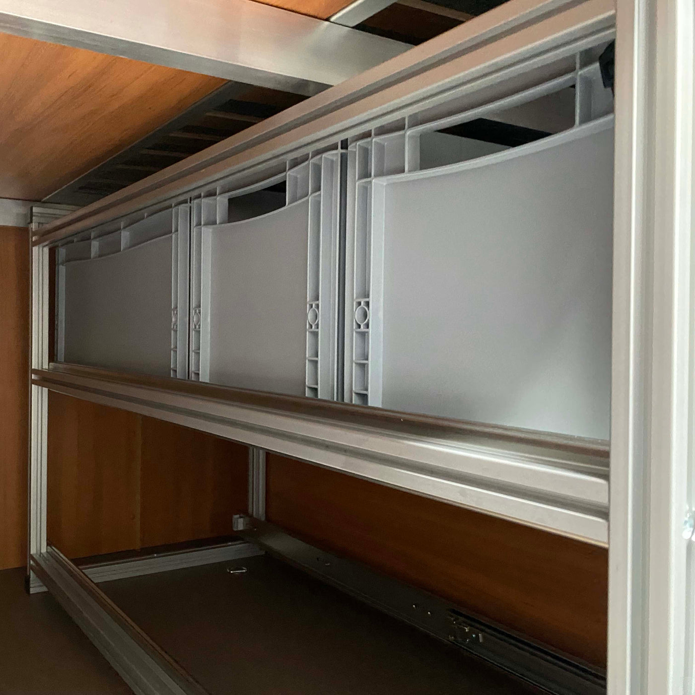 Heckauszug Summit 640 stabile Rahmenkonstruktion