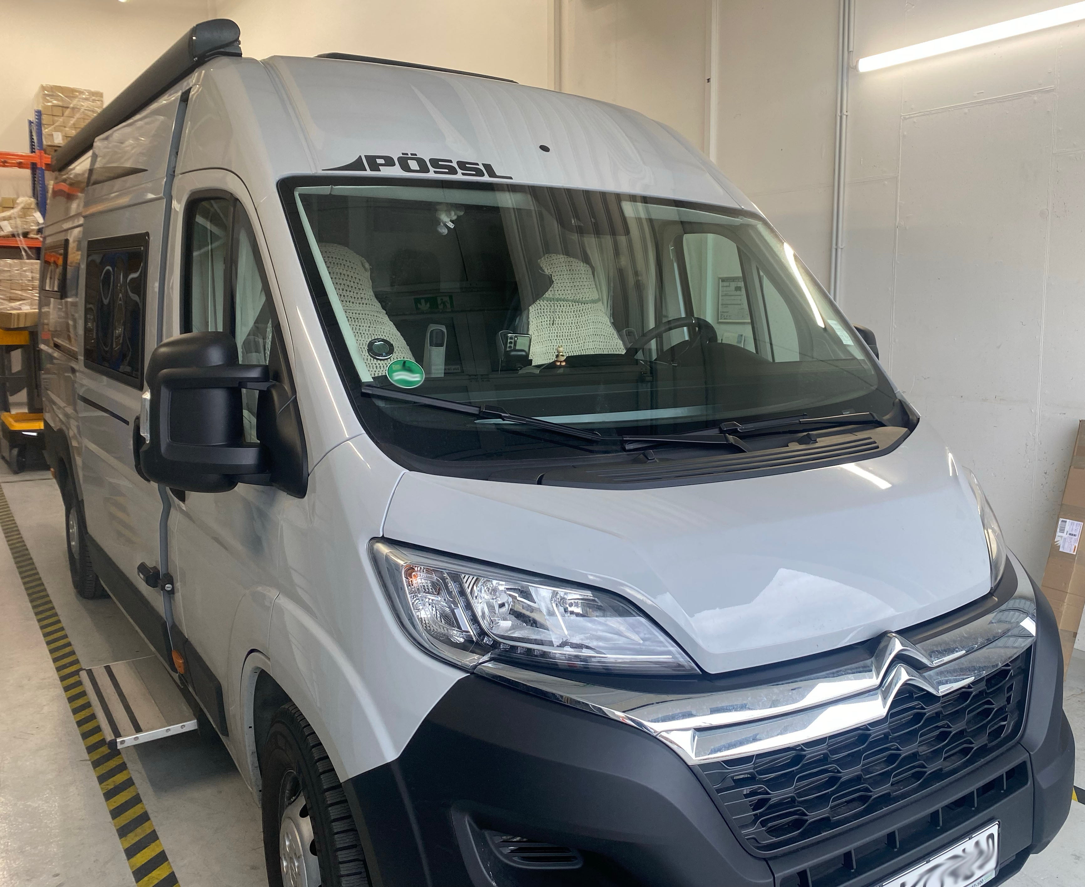 Estrazione posteriore a 2 piani Pössl Summit Shine 640