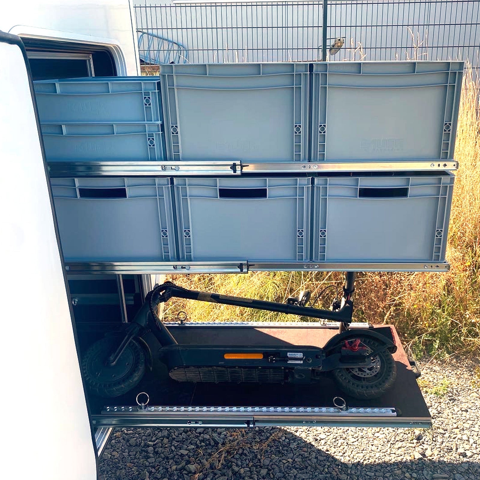 Étagère coulissante pour camping-car 1200mm x 600mm